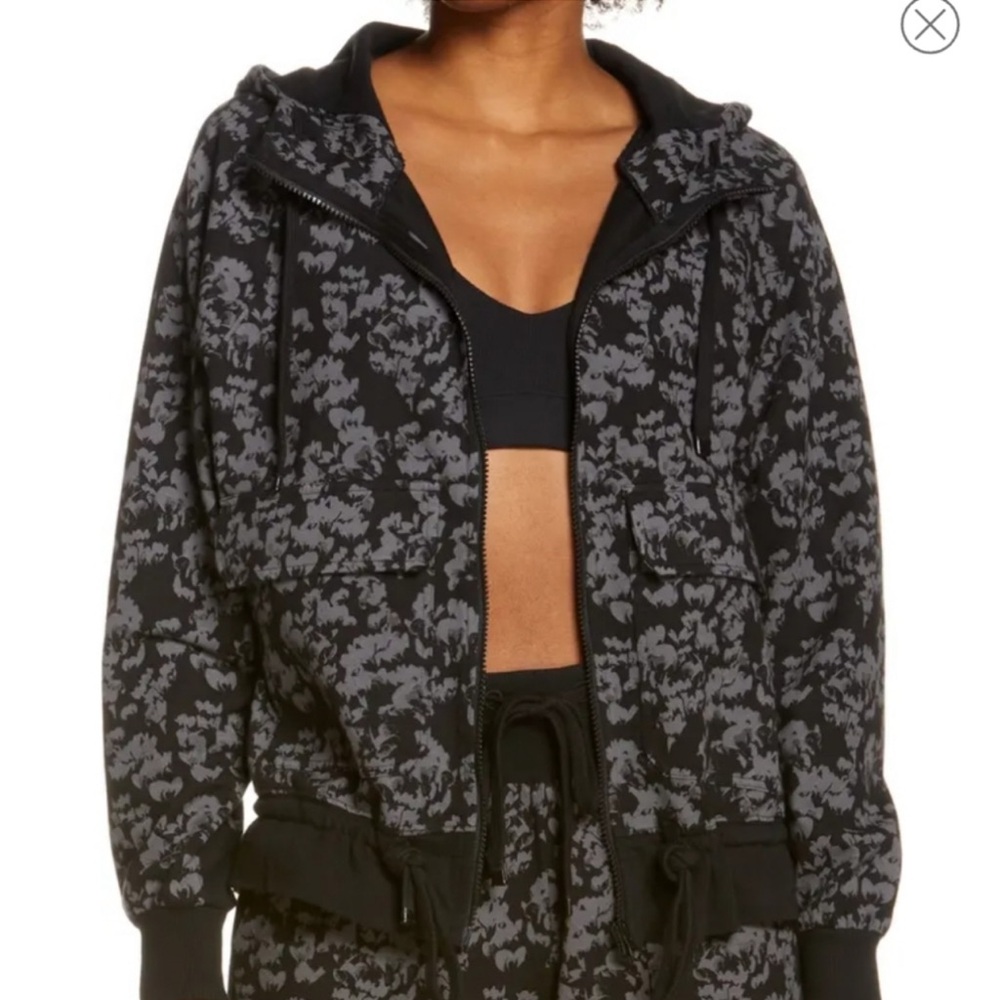 Zella Weekend Print Washed Organic Cotton Hoodie/ Size: XS